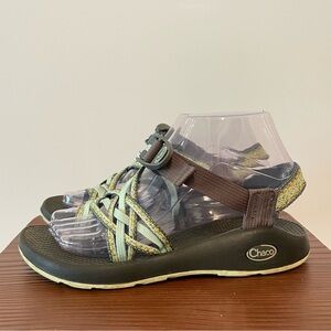 Chaco Women's 7 Zx/3 Classic Triple Strap Mint Green Toe Strap Water Sandals